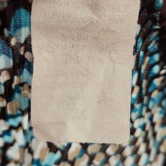 Maggie Barnes Tunic top Size 2X With Sequins Vneck - Picture 13 of 13